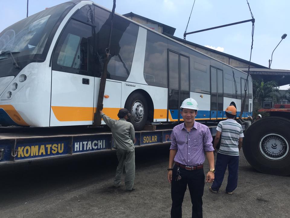 van chuyen xe du lich di nha trang