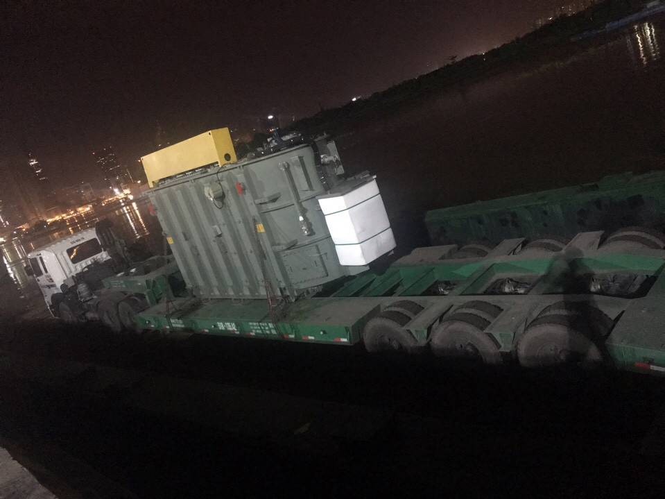 vận chuyển hàng quá khổ quá tải