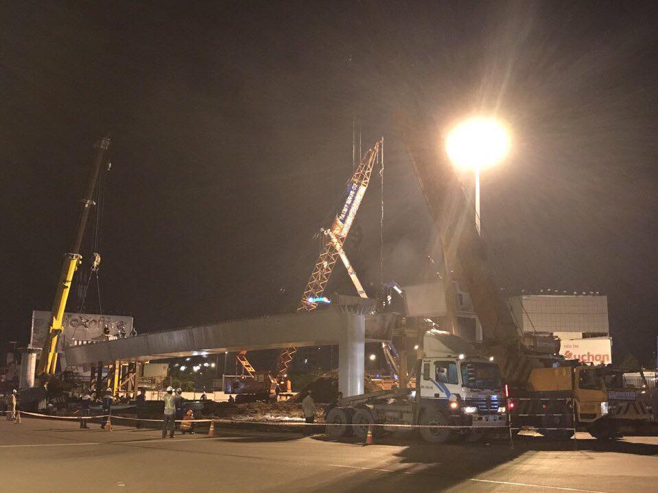 Dự án cầu vượt Trường Sơn - Tân Sân Nhất