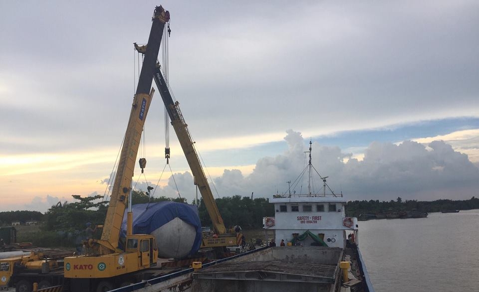 Vận chuyển đa phương thức hai bồn siêu trường siêu trọng