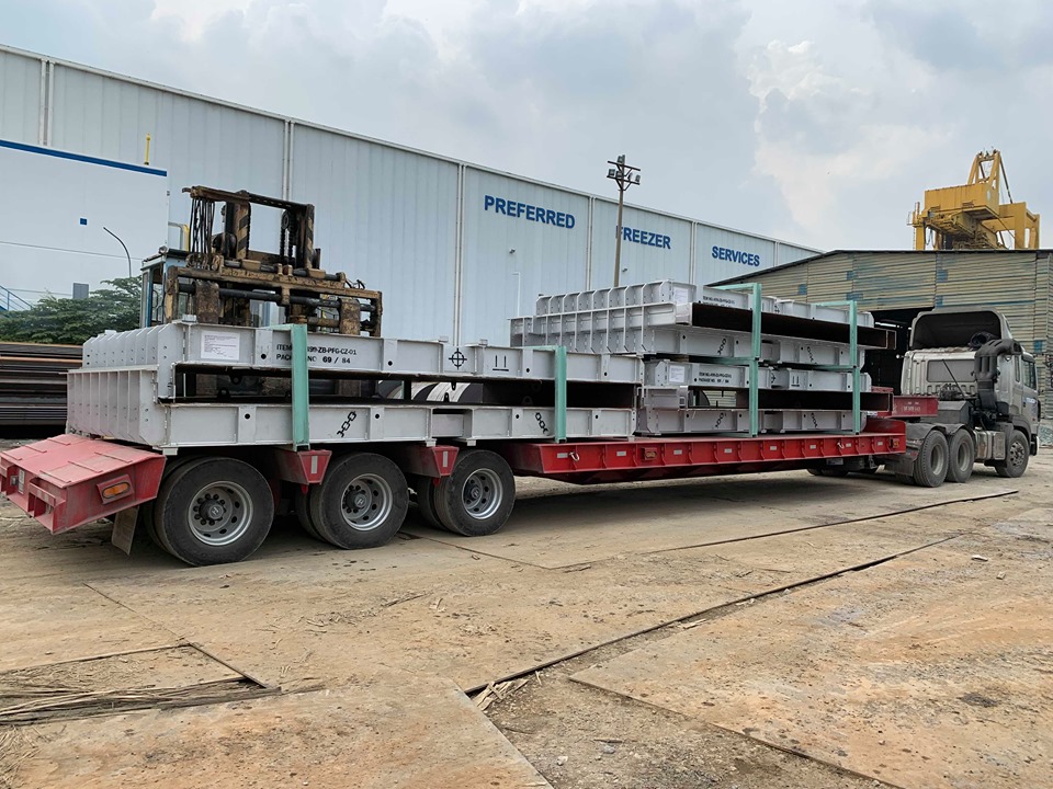 van chuyen hang qua tai