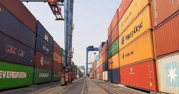 Áp lực của DN logistics Việt Nam khi châu Âu bắt đầu đánh thuế carbon